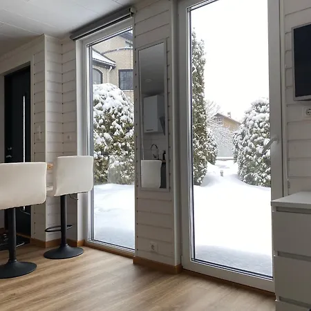 Jaama Villa Studio Flat Surrounded By Garden Tartu Exterior photo